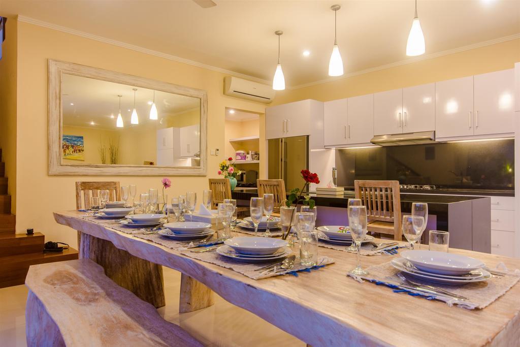 Villa Tepi Sungai Legian  Phòng bức ảnh