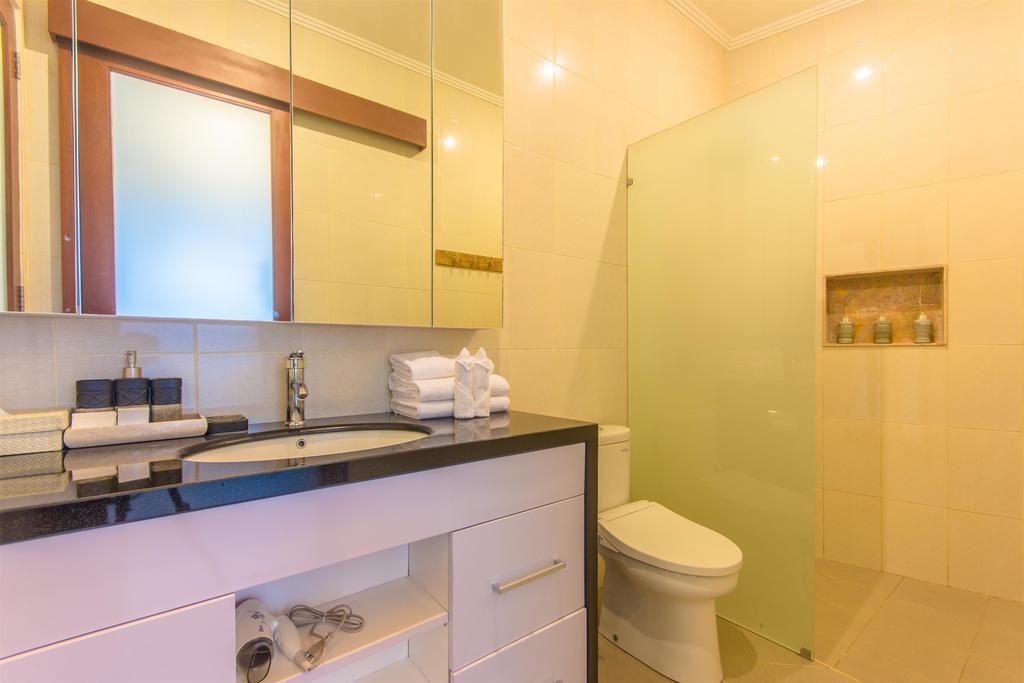 Villa Tepi Sungai Legian  Phòng bức ảnh