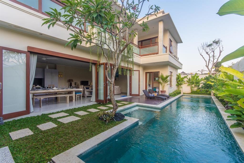 Villa Tepi Sungai Legian  Phòng bức ảnh